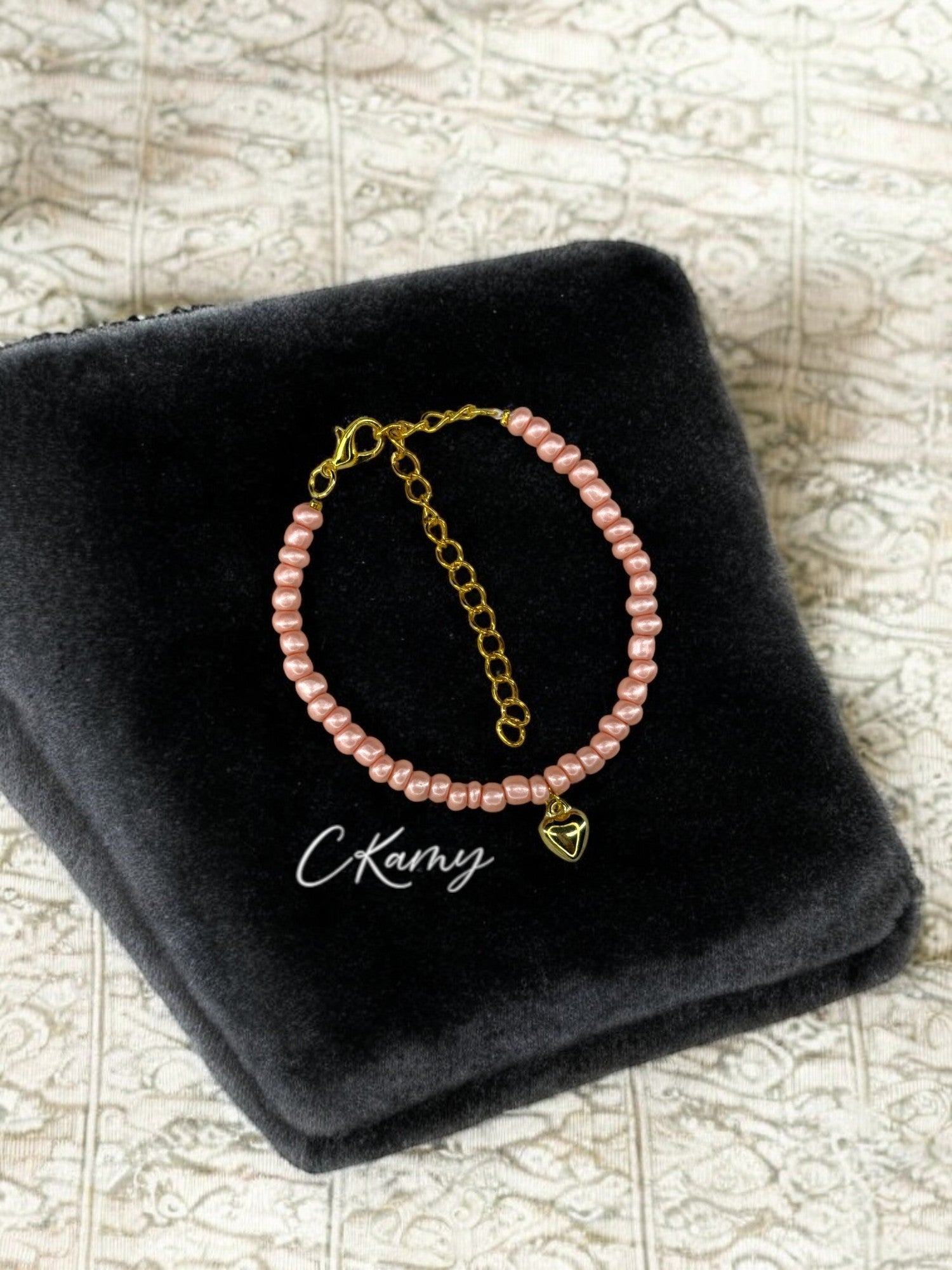 Bracelet femme coeur bombé rocaille rose brillant