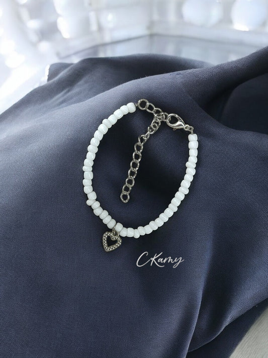 Bracelet femme coeur perlé rocaille blanc mat