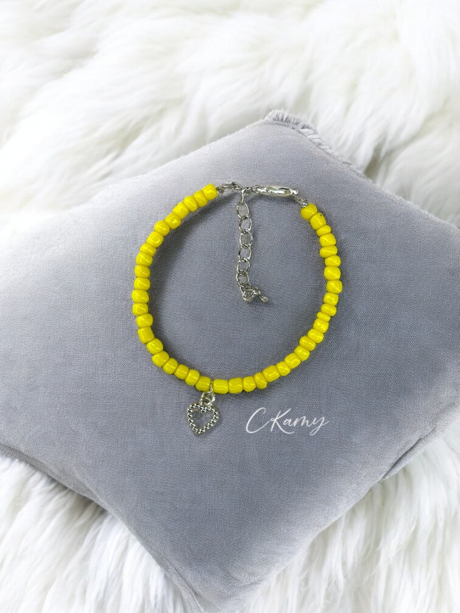 Bracelet femme coeur perlé rocaille jaune