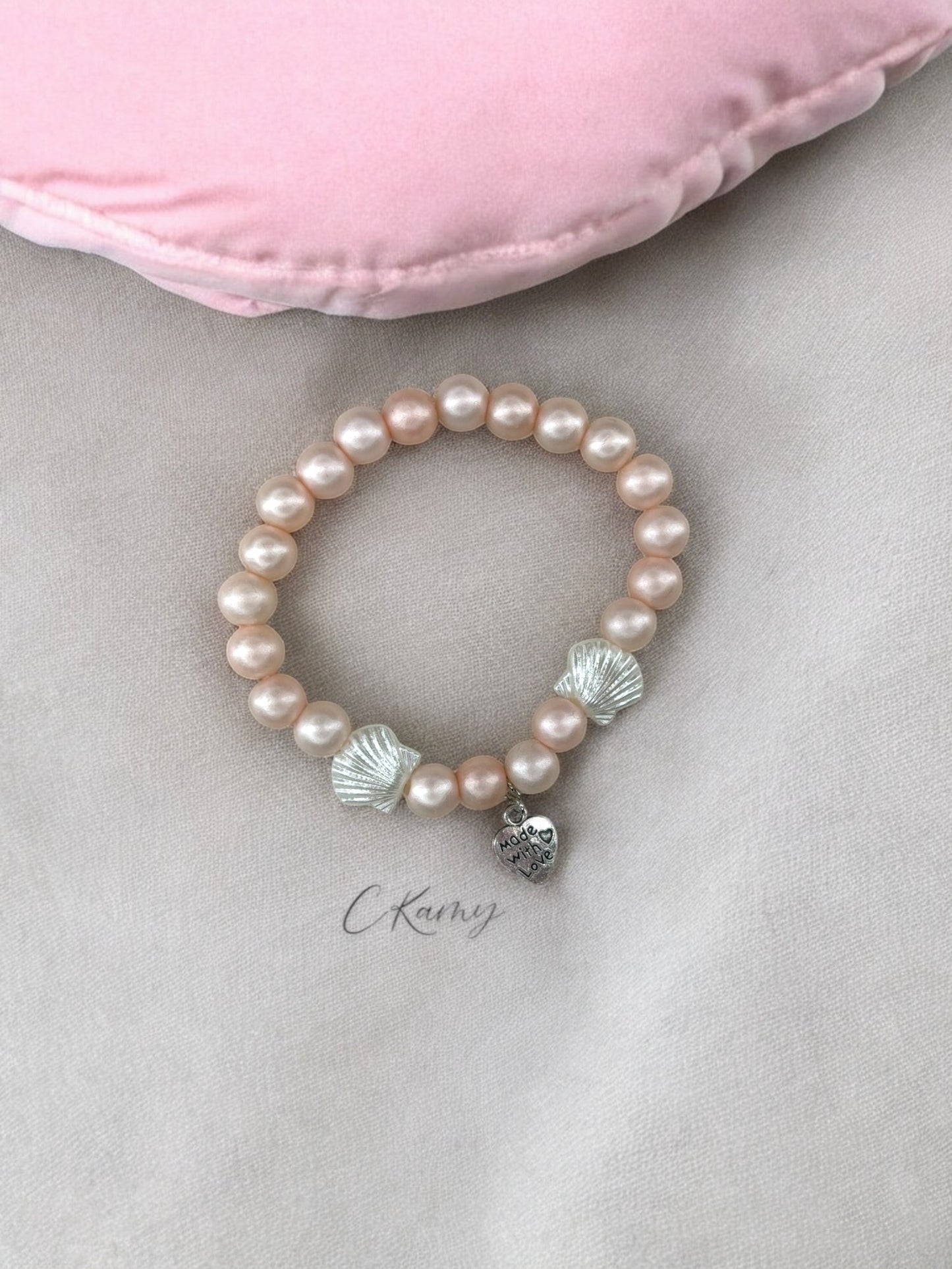 Bracelet femme coquillage nacré coeur rose clair mat