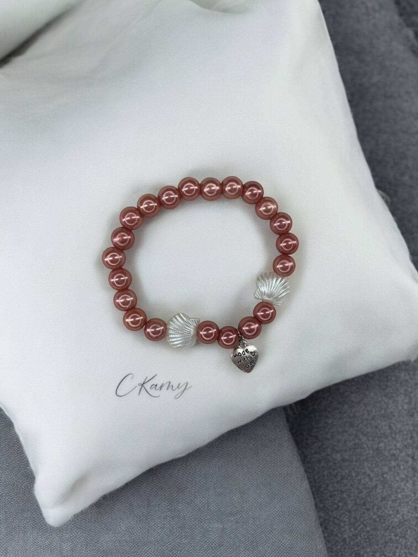 Bracelet femme coquillage nacré coeur rose pêche foncé brillant