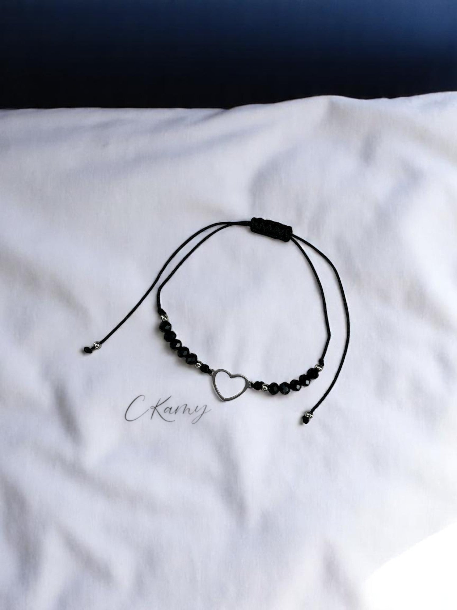 Bracelet femme cordon coeur argent facettes noir