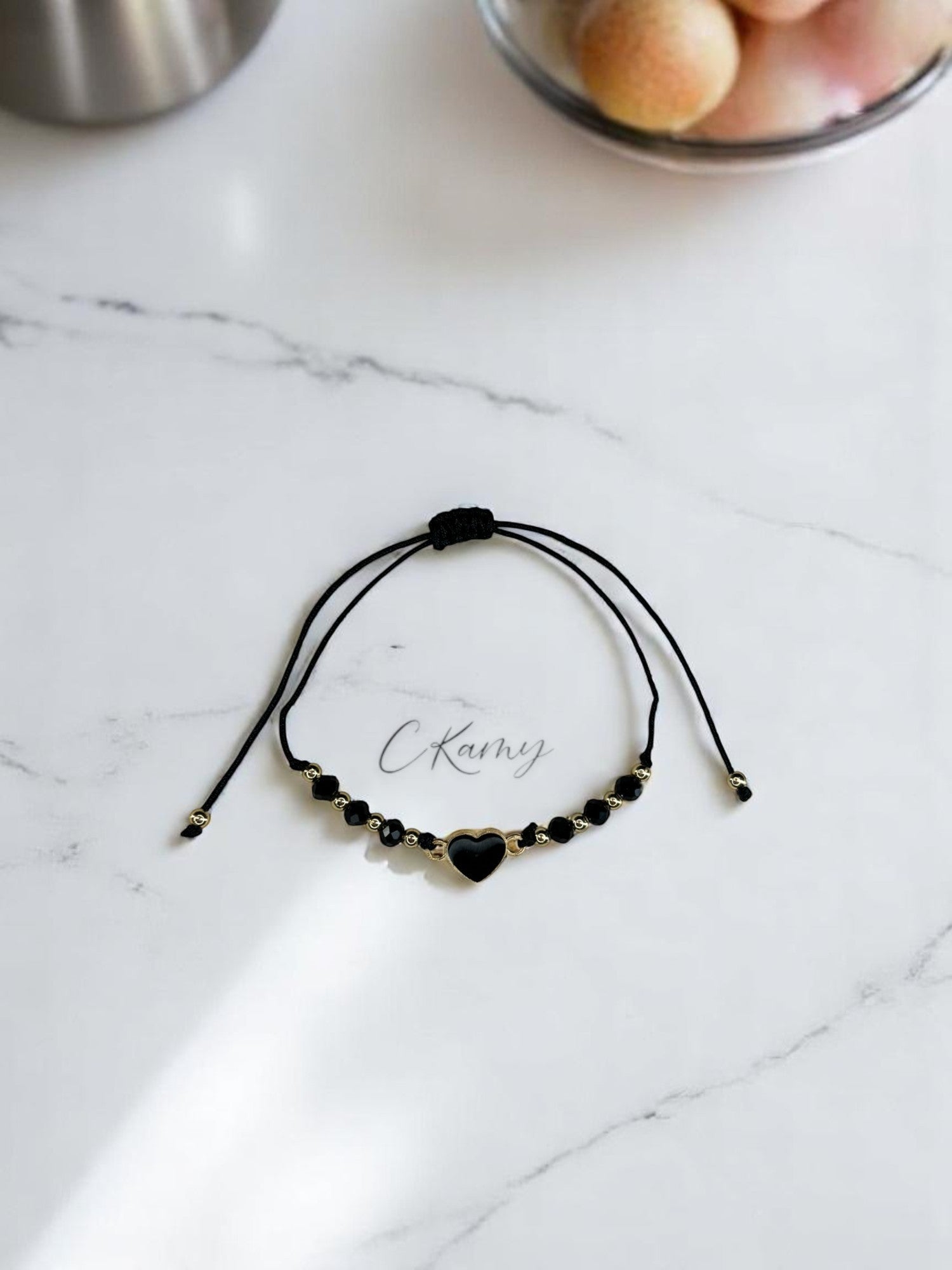 Bracelet femme cordon coeur couleur facettes noir