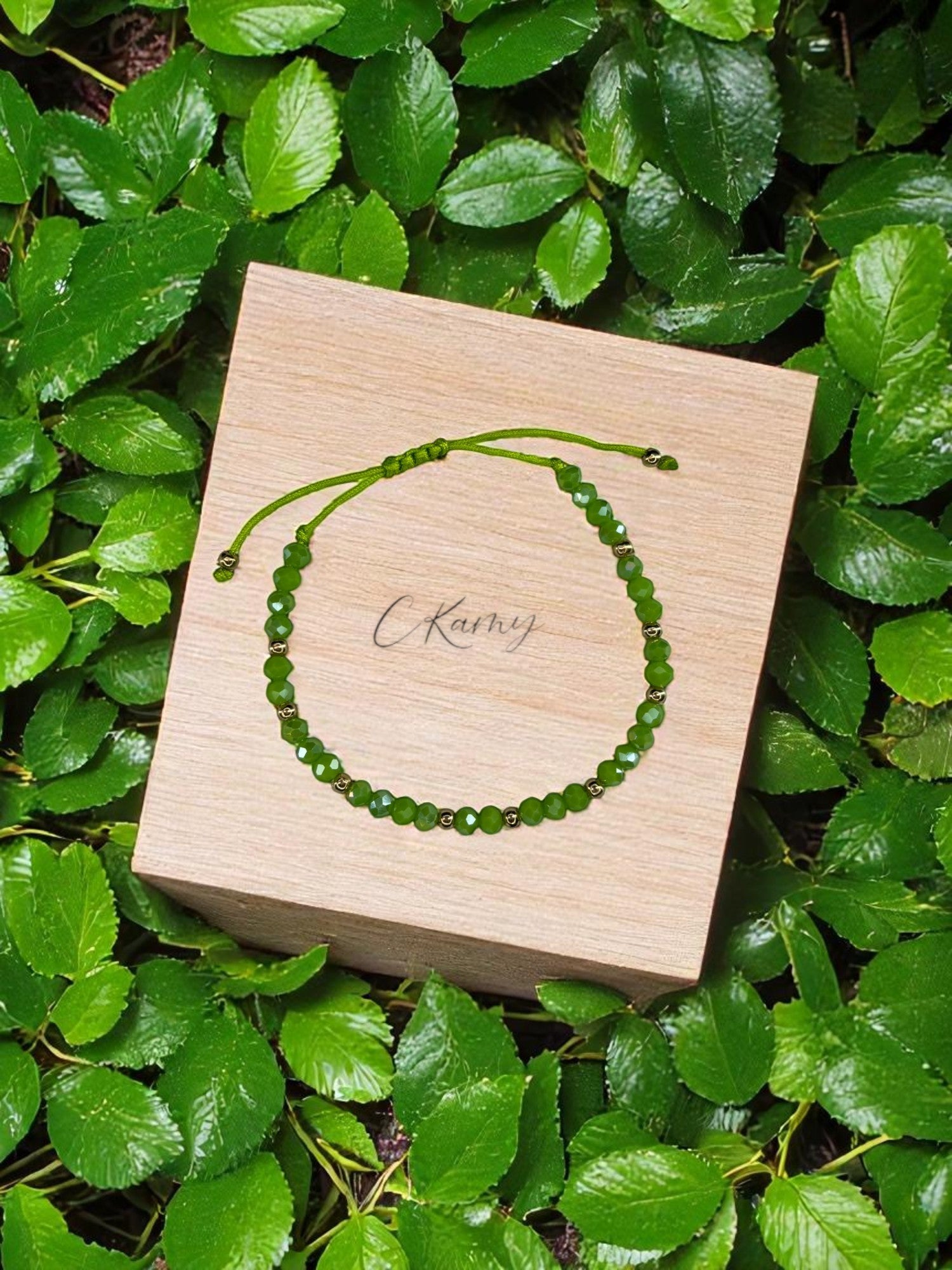 Bracelet femme cordon facettes vert