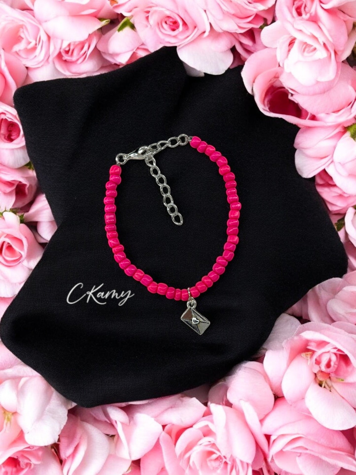 Bracelet femme courrier rocaille rose fuchsia