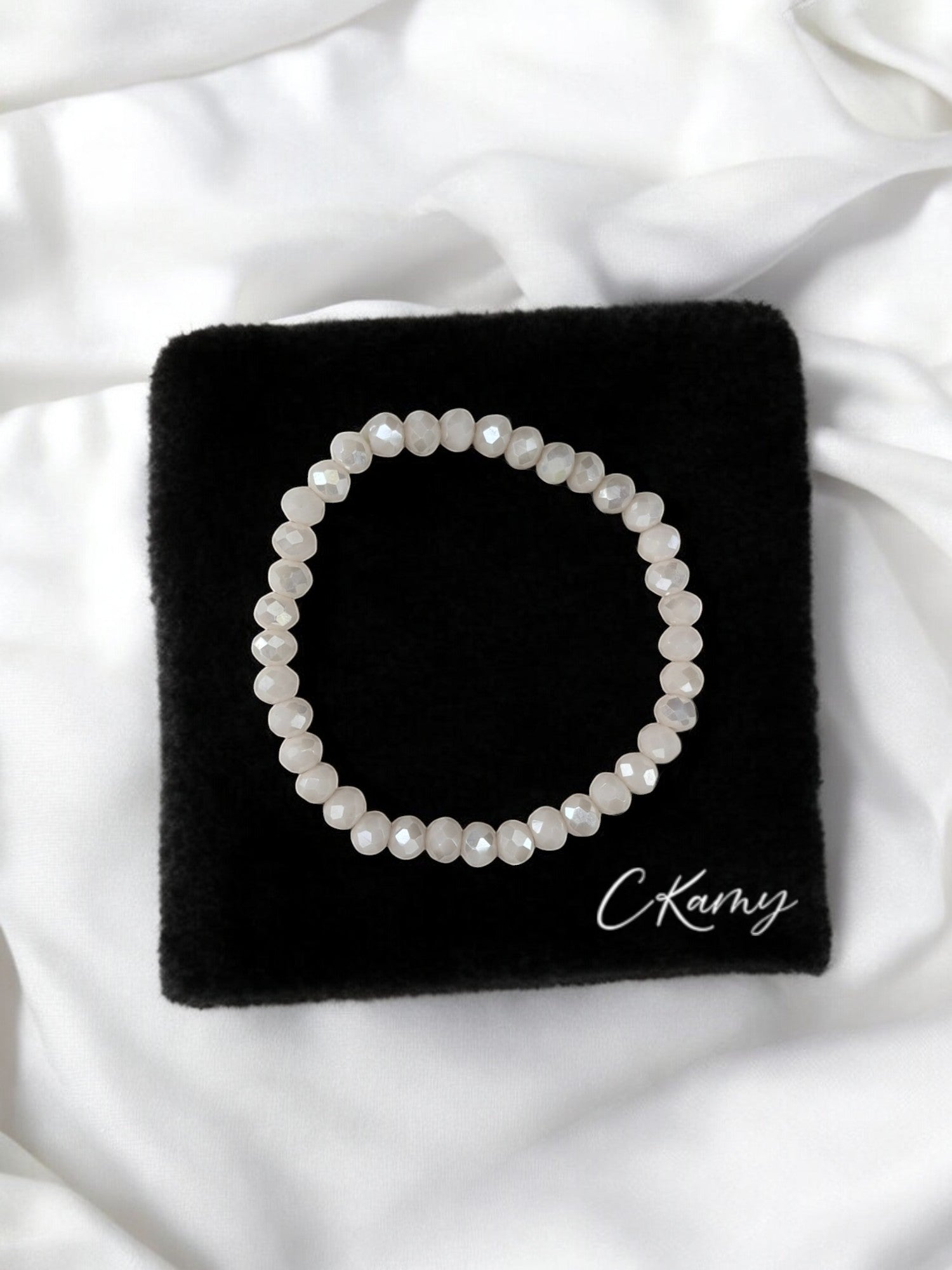 Bracelet femme facettes 6mm crème