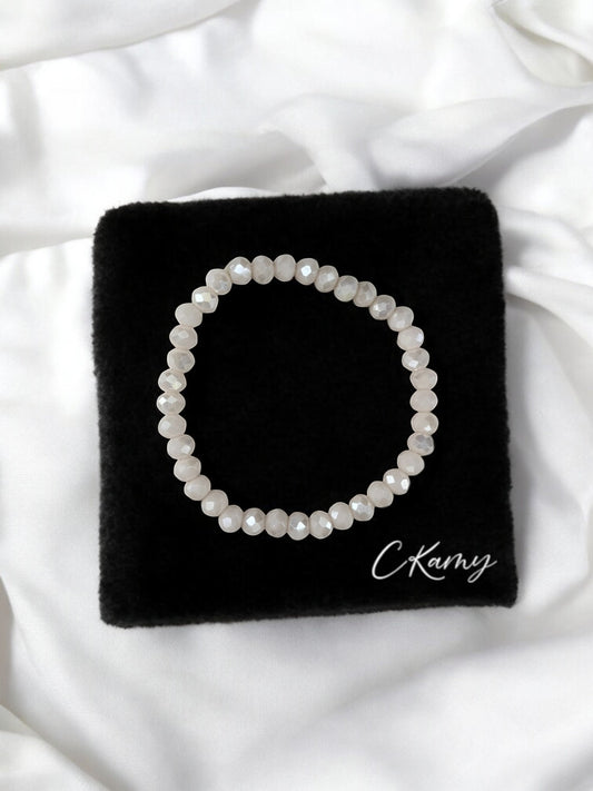 Bracelet femme facettes 6mm crème