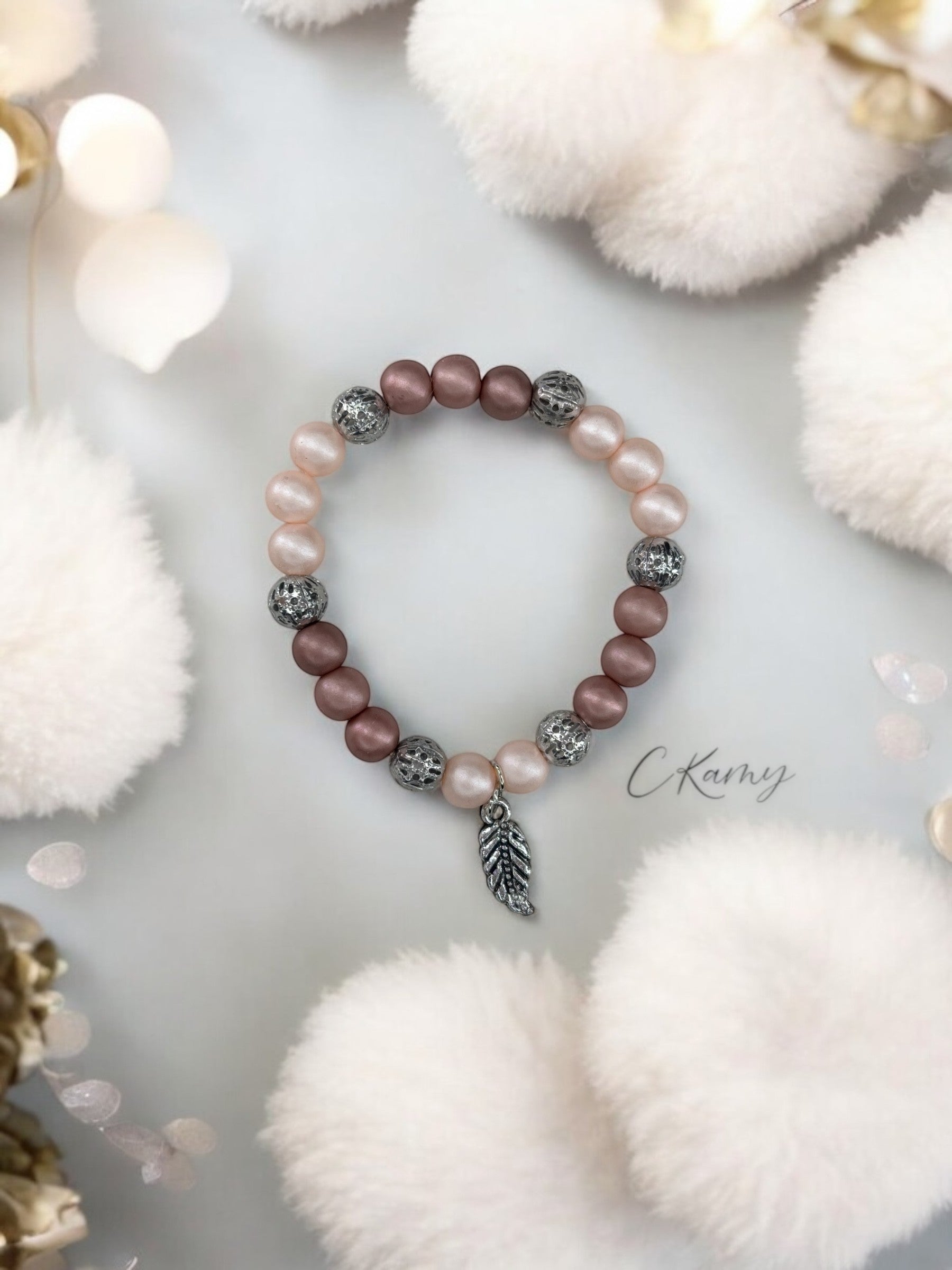 Bracelet femme feuille perles violet rosé rose clair
