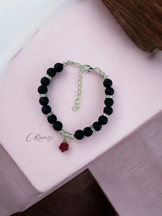 Bracelet femme fleur rose rouge noir mat