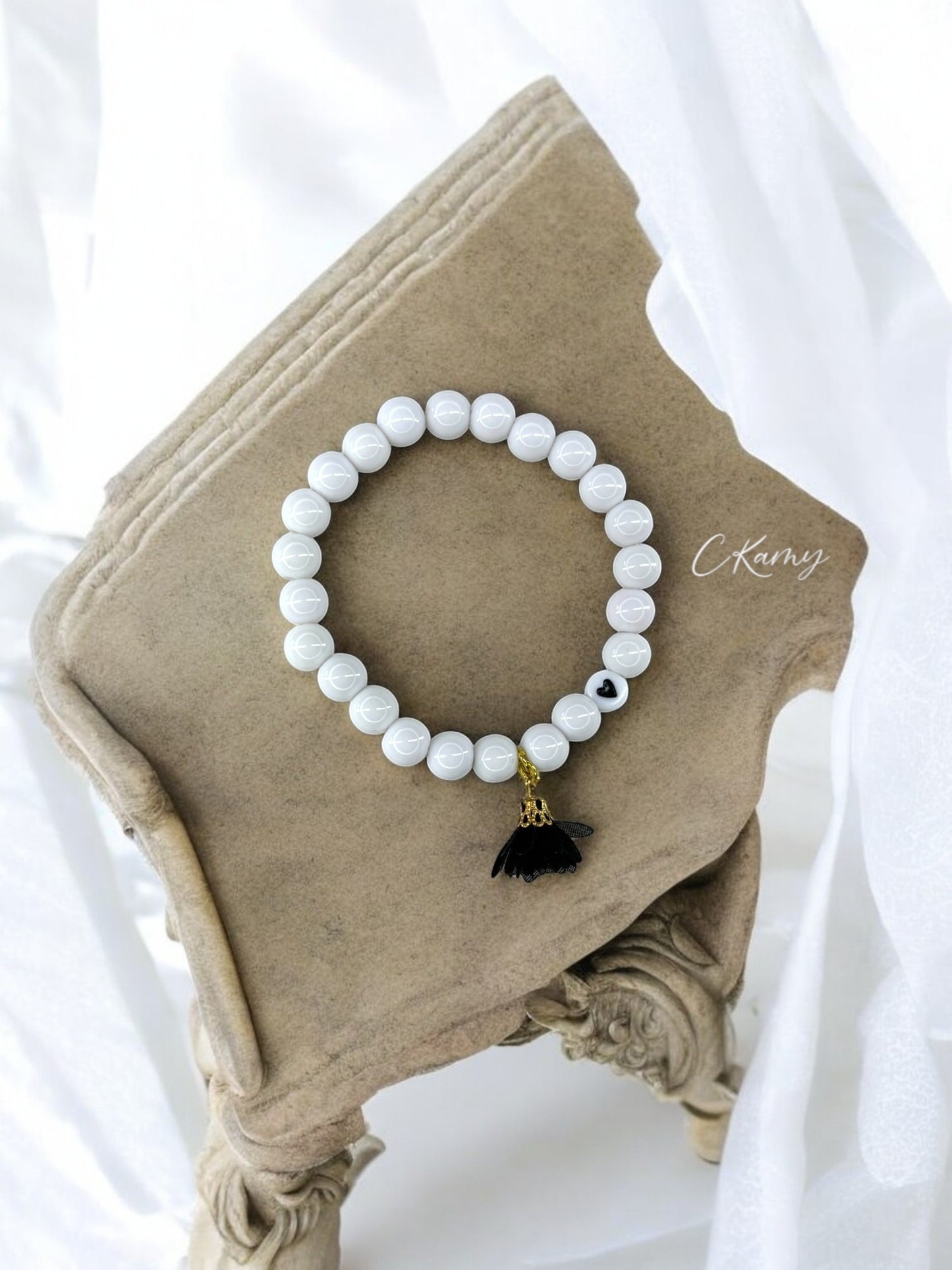 Bracelet femme fleur tissu noir coeur noir