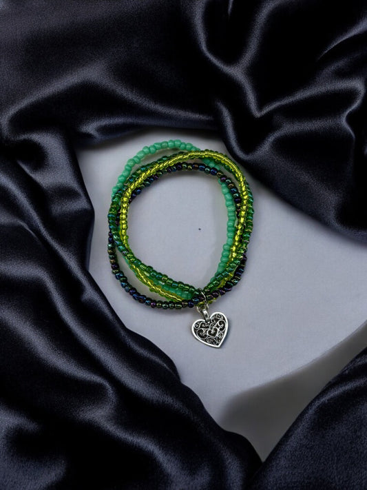 Bracelet femme multi rocailles coeur ancien vert