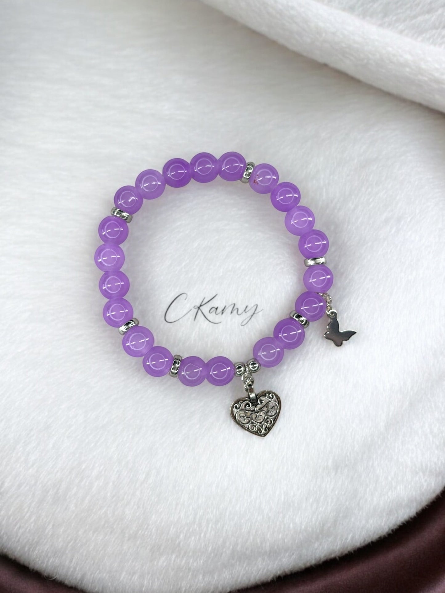 Bracelet femme perles de verre coeur ancien papillon argent violet