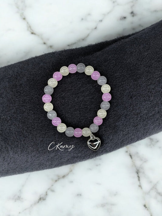 Bracelet femme perles de verre coeur bombé jaune clair gris foncé violet