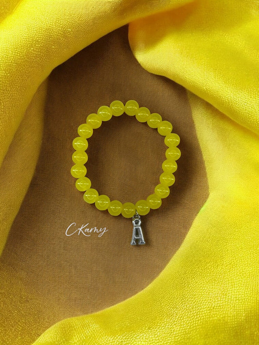 Bracelet femme perles de verre initiale argent jaune 