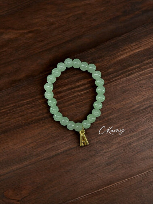 Bracelet femme perles de verre initiale argent vert d'eau
