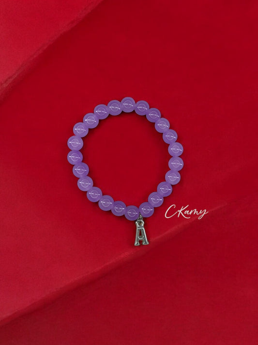 Bracelet femme perles de verre initiale argent violet