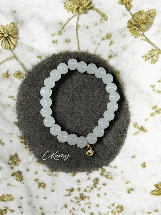 Bracelet femme perles de verres coquillage doré blanc