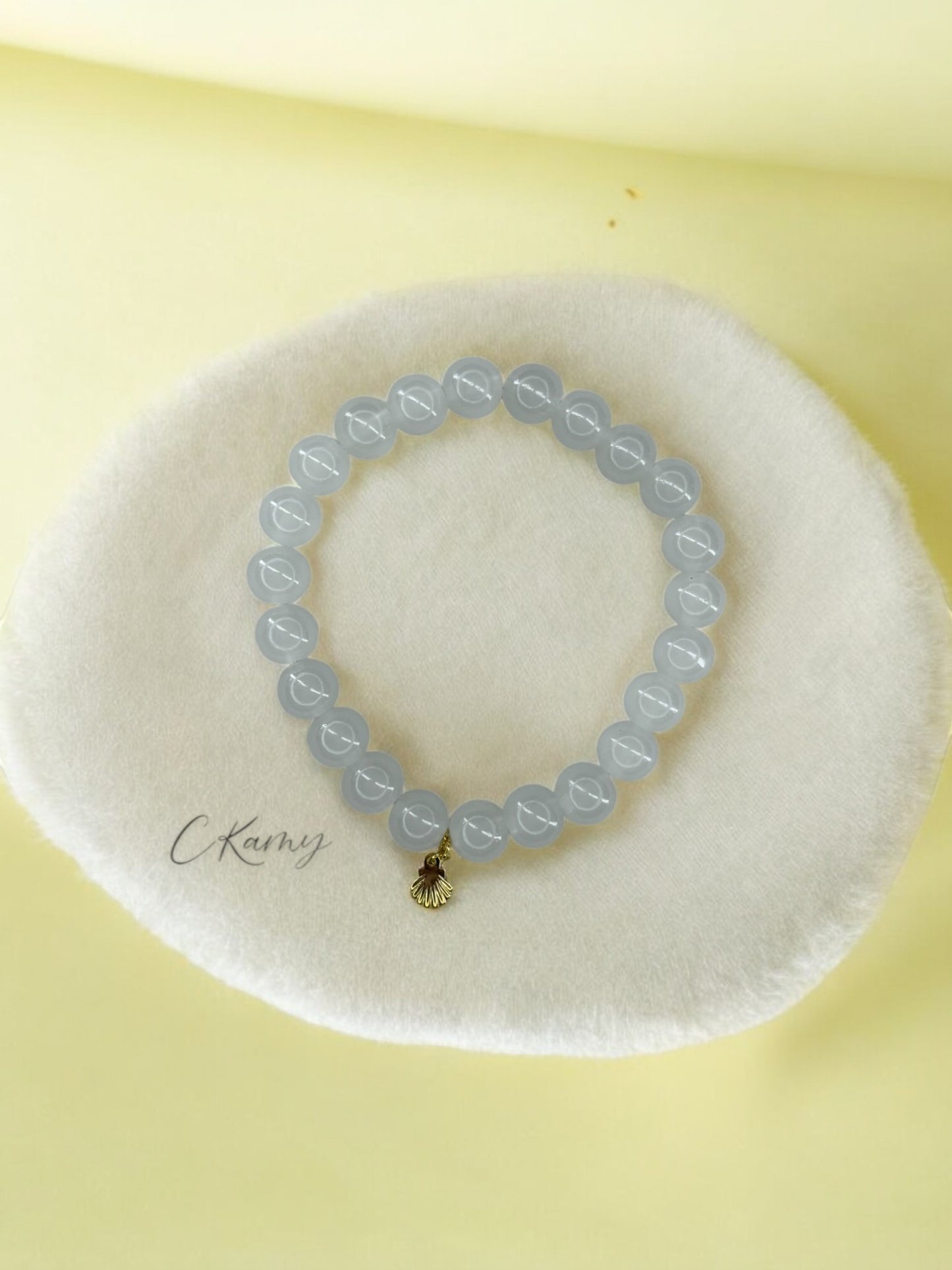 Bracelet femme perles de verres coquillage doré gris