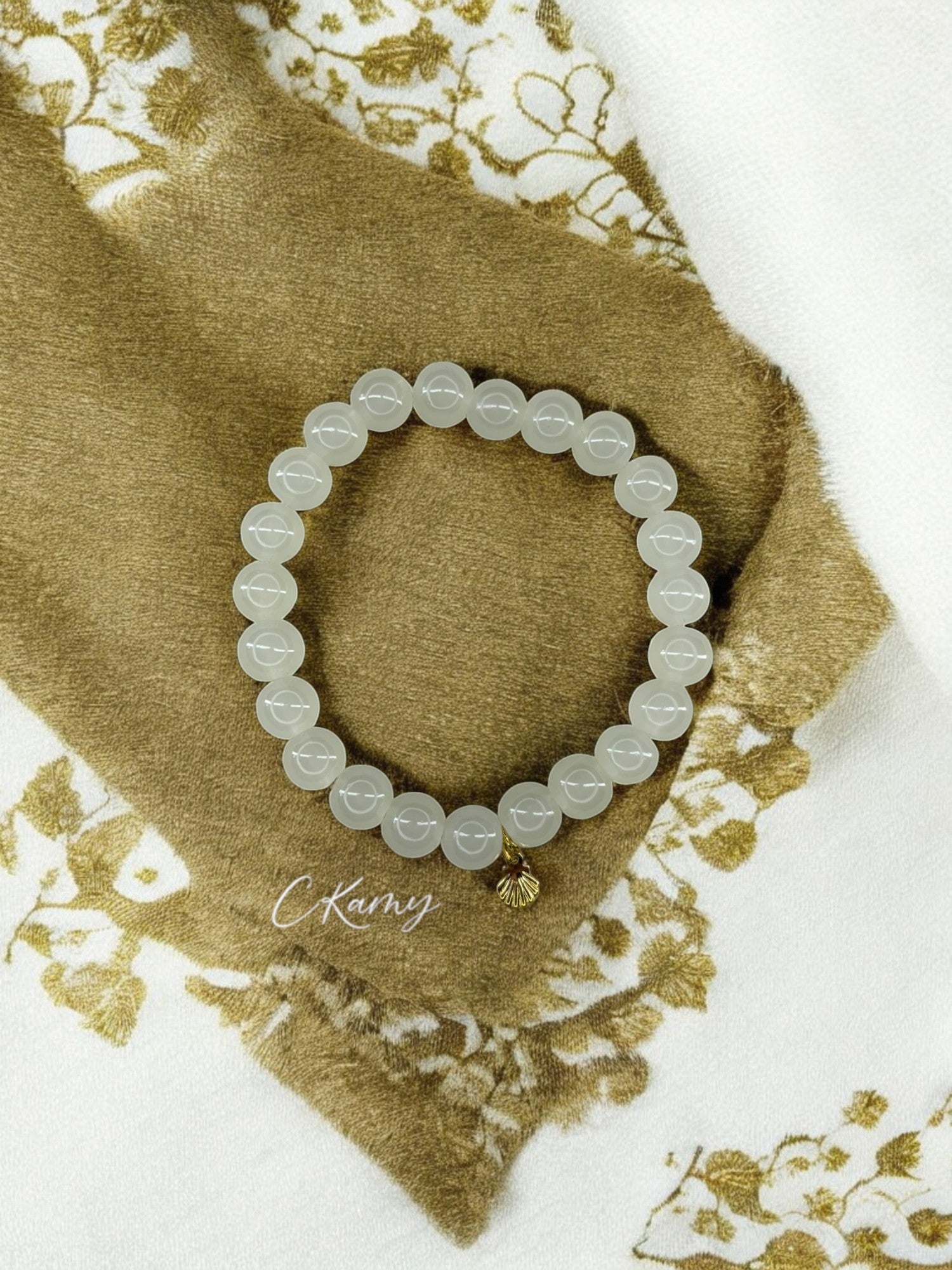 Bracelet femme perles de verres coquillage doré jaune clair