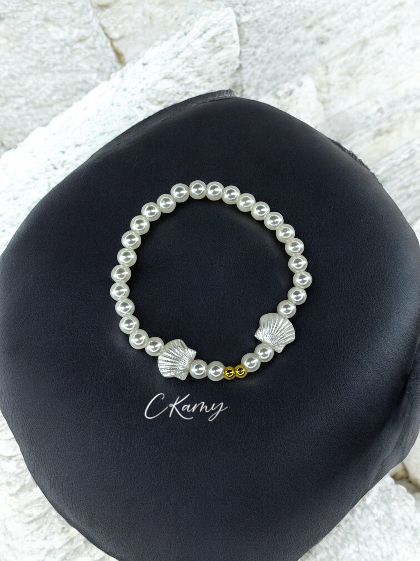 Bracelet femme perles nacrées blanc doré coquillages