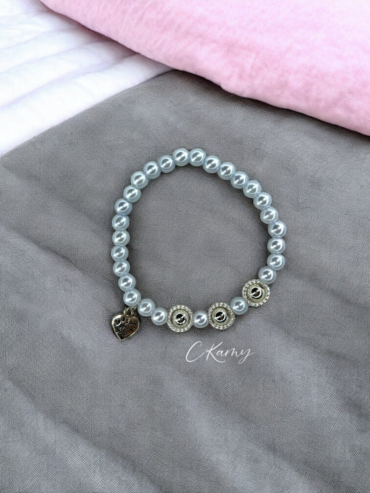 Bracelet femme perles nacrées couronne argent bleu violet