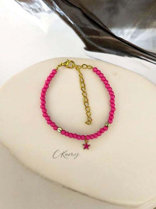 Bracelet femme perles rondes petite étoile rose