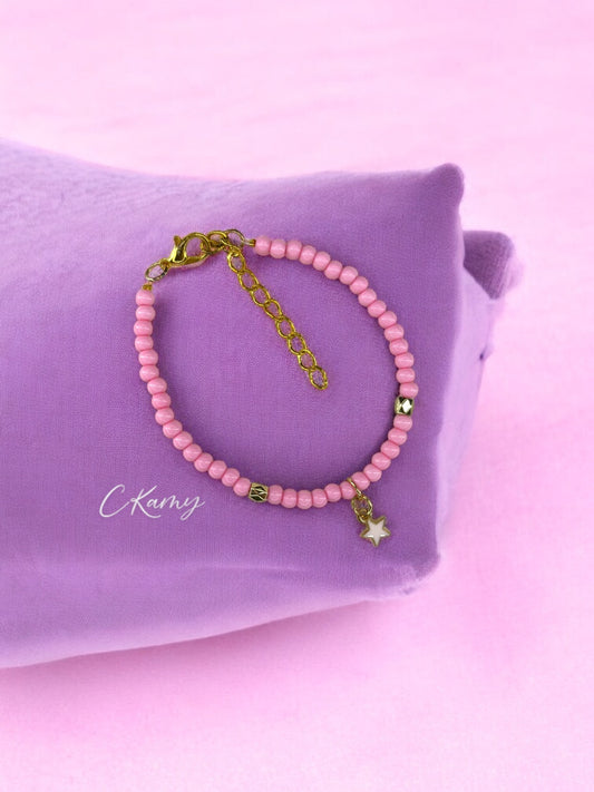 Bracelet femme perles rondes petite étoile rose clair