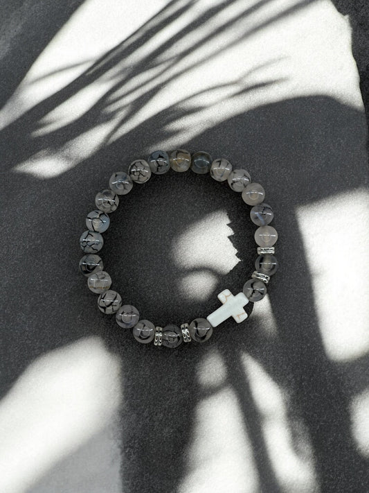 Bracelet homme croix blanc perles gris