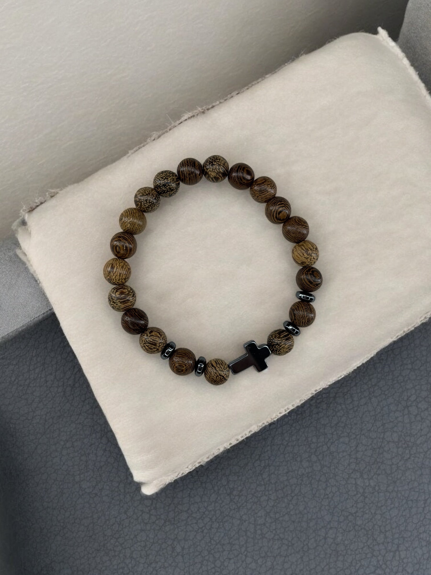 Bracelet homme croix noir perles bois