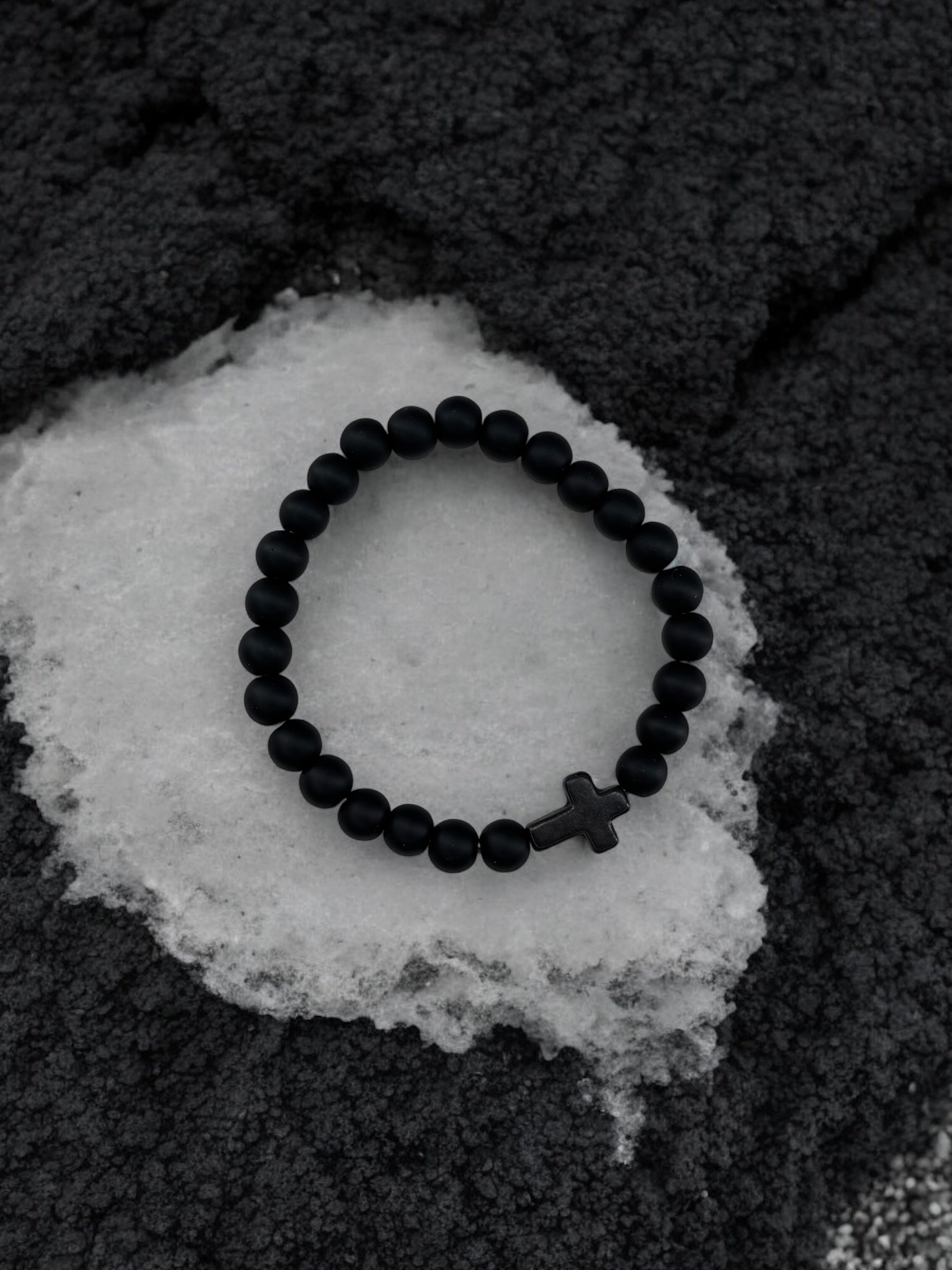 Bracelet homme croix noir perles noir simple