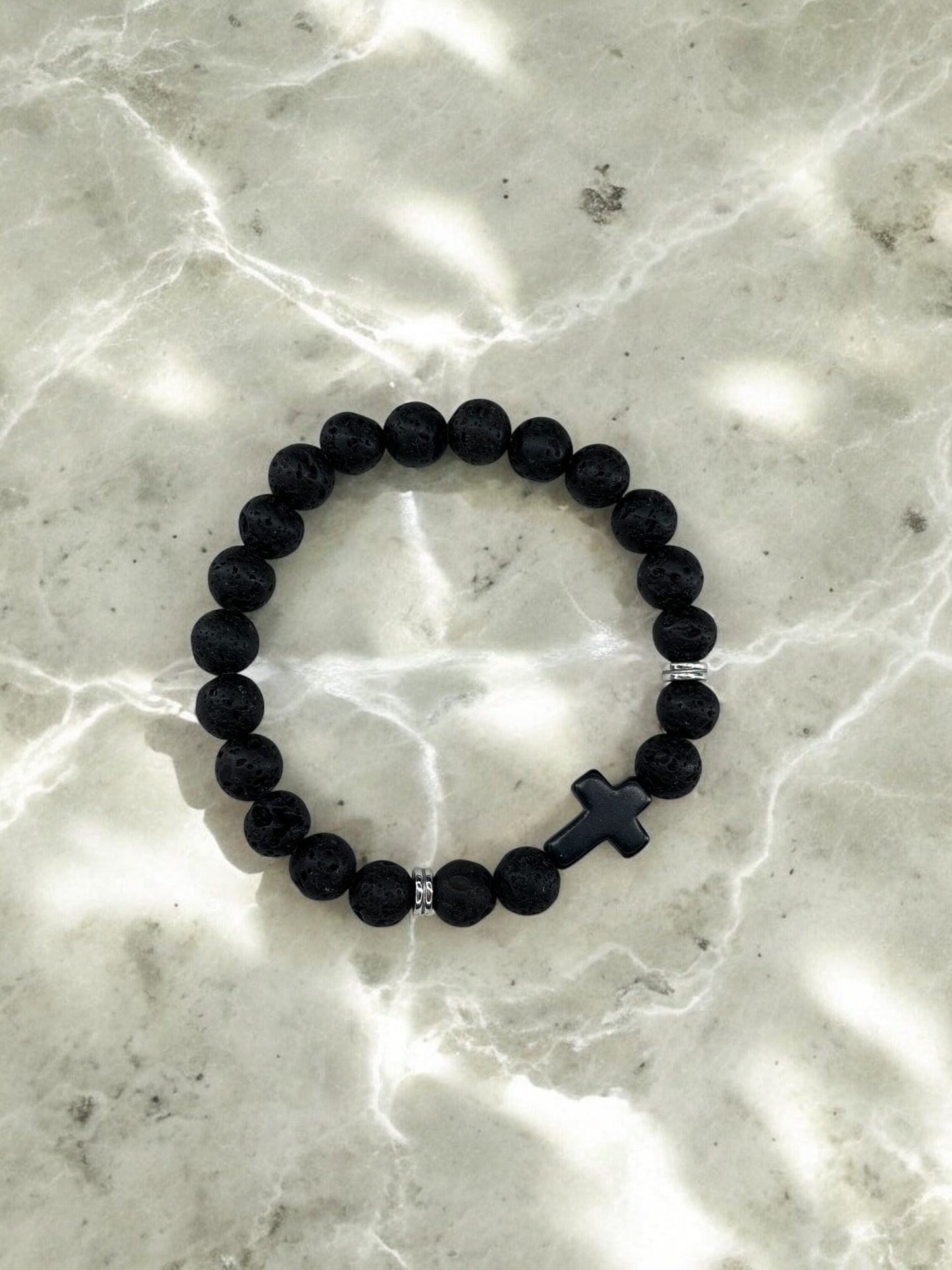 Bracelet homme croix noir perles noir volcanique