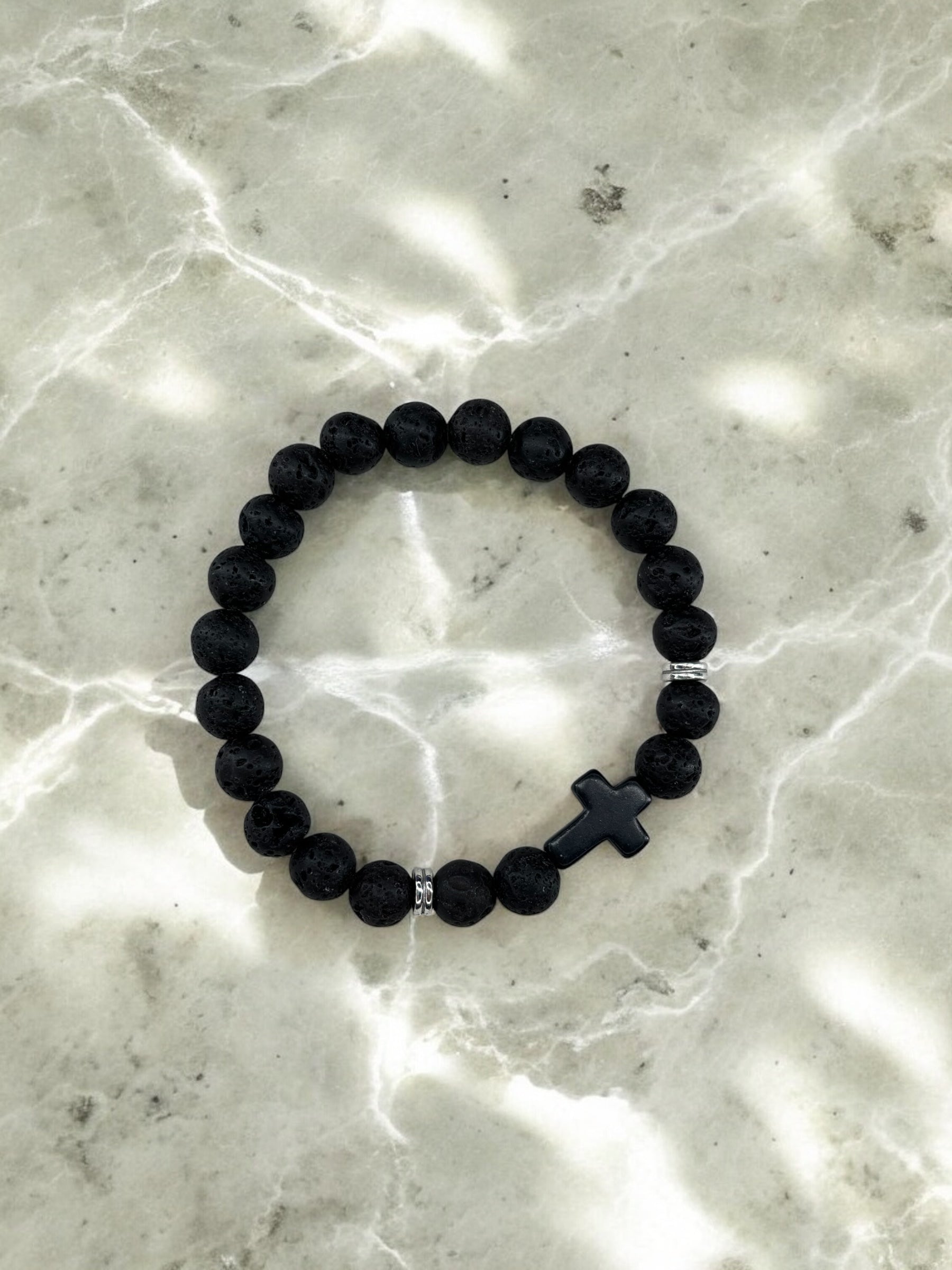 Bracelet homme croix noir perles noir volcanique