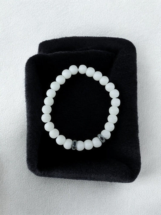 Bracelet homme deux écrous perles blanc