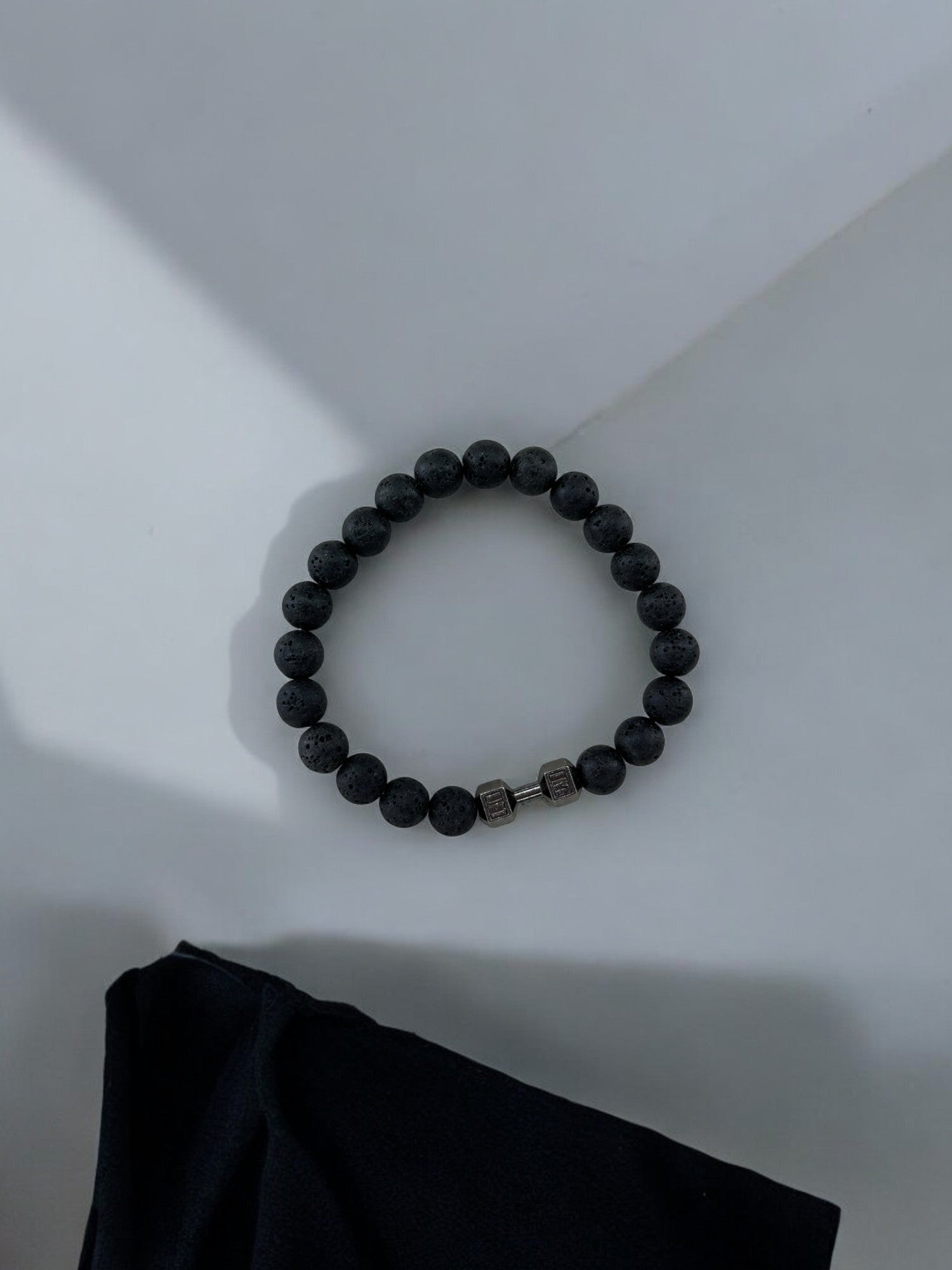 Bracelet homme haltère noir noir volcanique