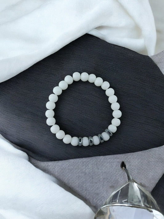 Bracelet homme quatre écrous perles blanc