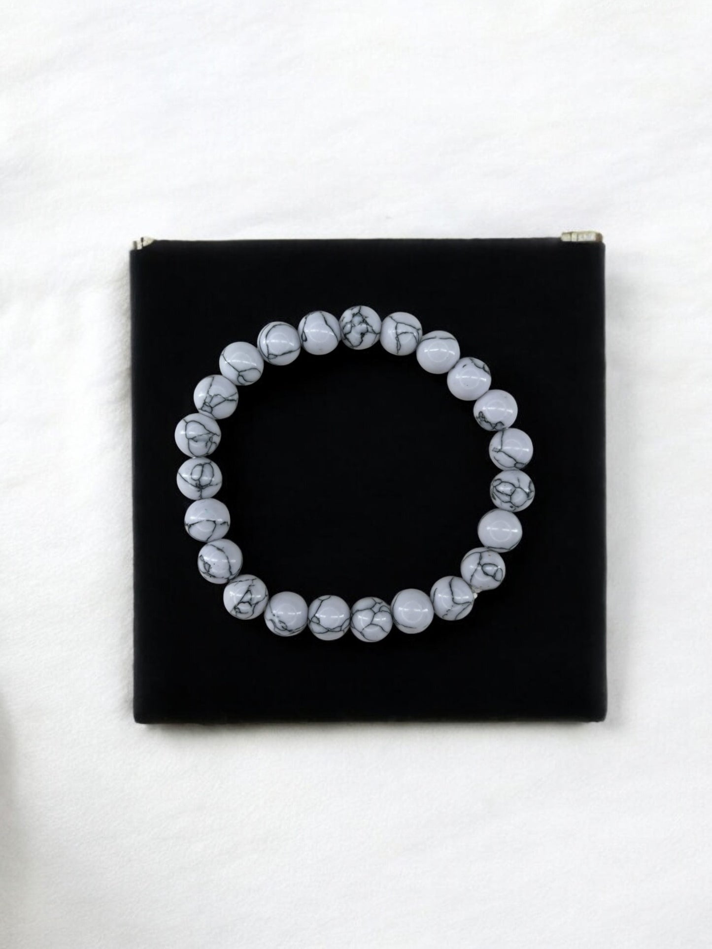 Bracelet homme simple unicolore blanc à traits