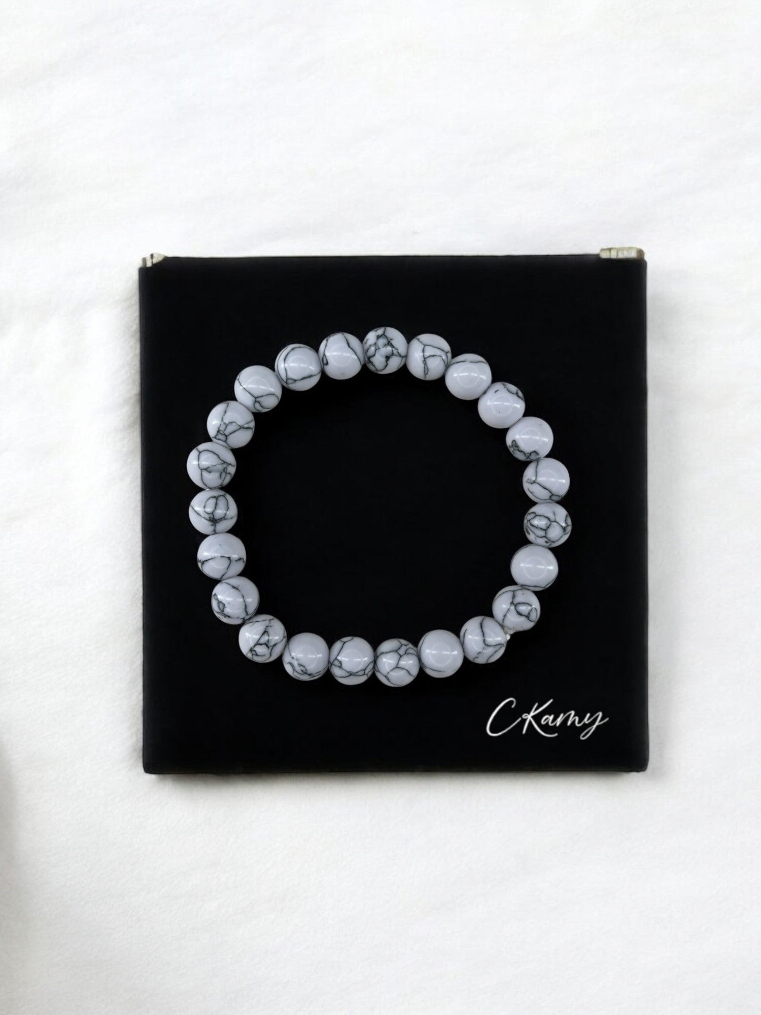 Bracelet homme simple unicolore blanc à traits