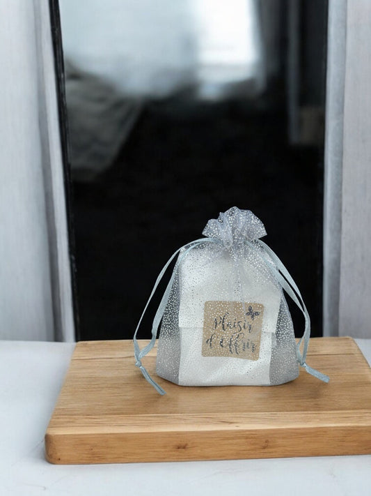 Pochette en tissu, emballage cadeau réutilisable. Modèle : Bleu Brillant.