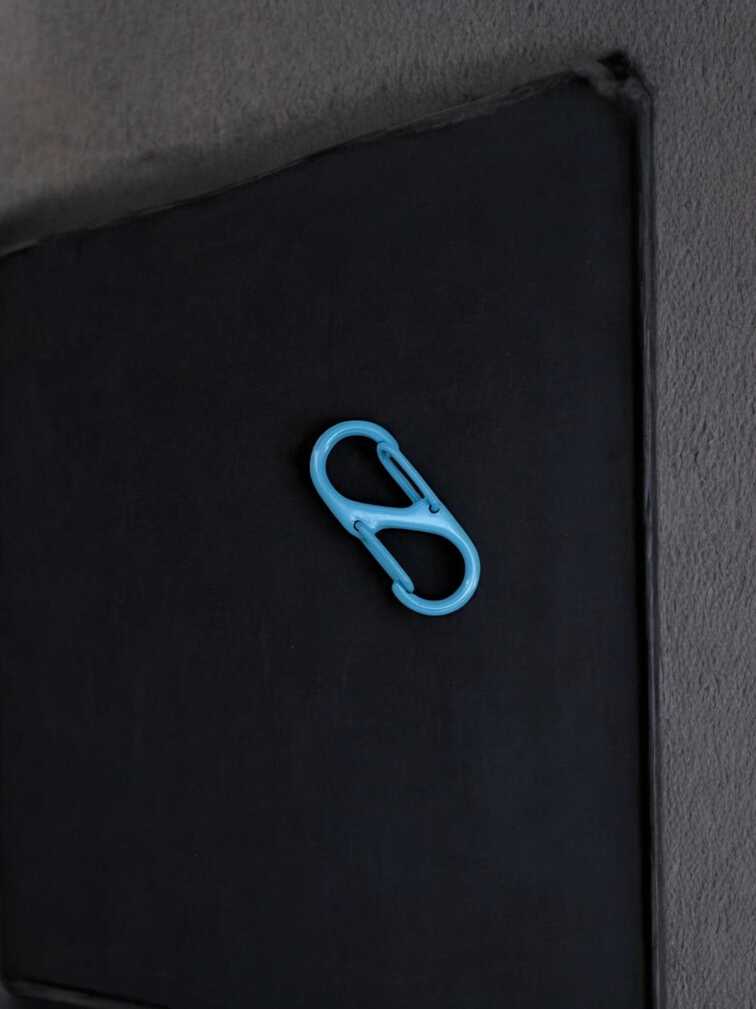 Petit mousqueton sécurité bleu turquoise