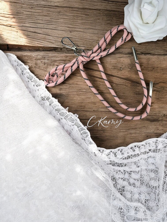 Porte clé lacet double noeud rose