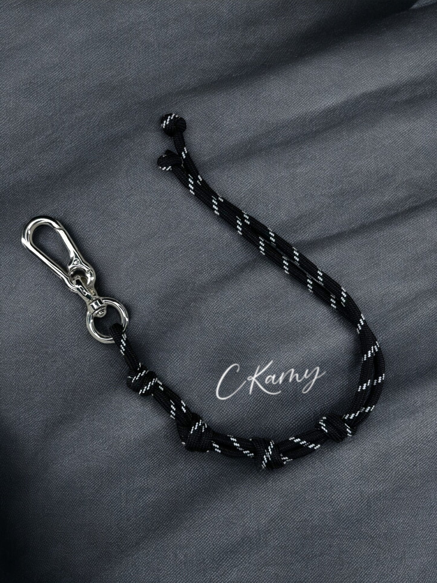Porte clé lacet multi noeud noir