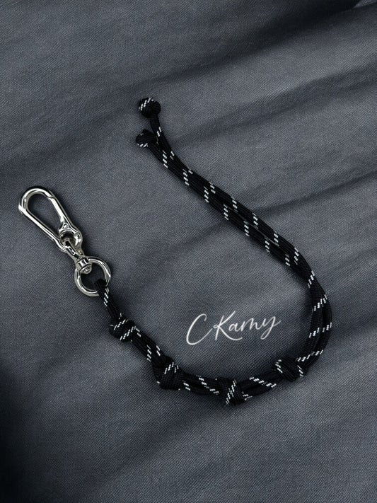 Porte clé lacet multi noeud noir