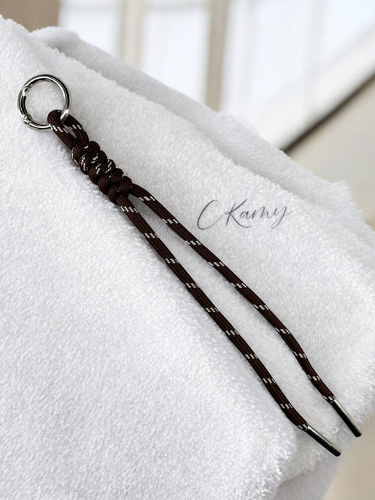 Porte clé lacet noué marron foncé