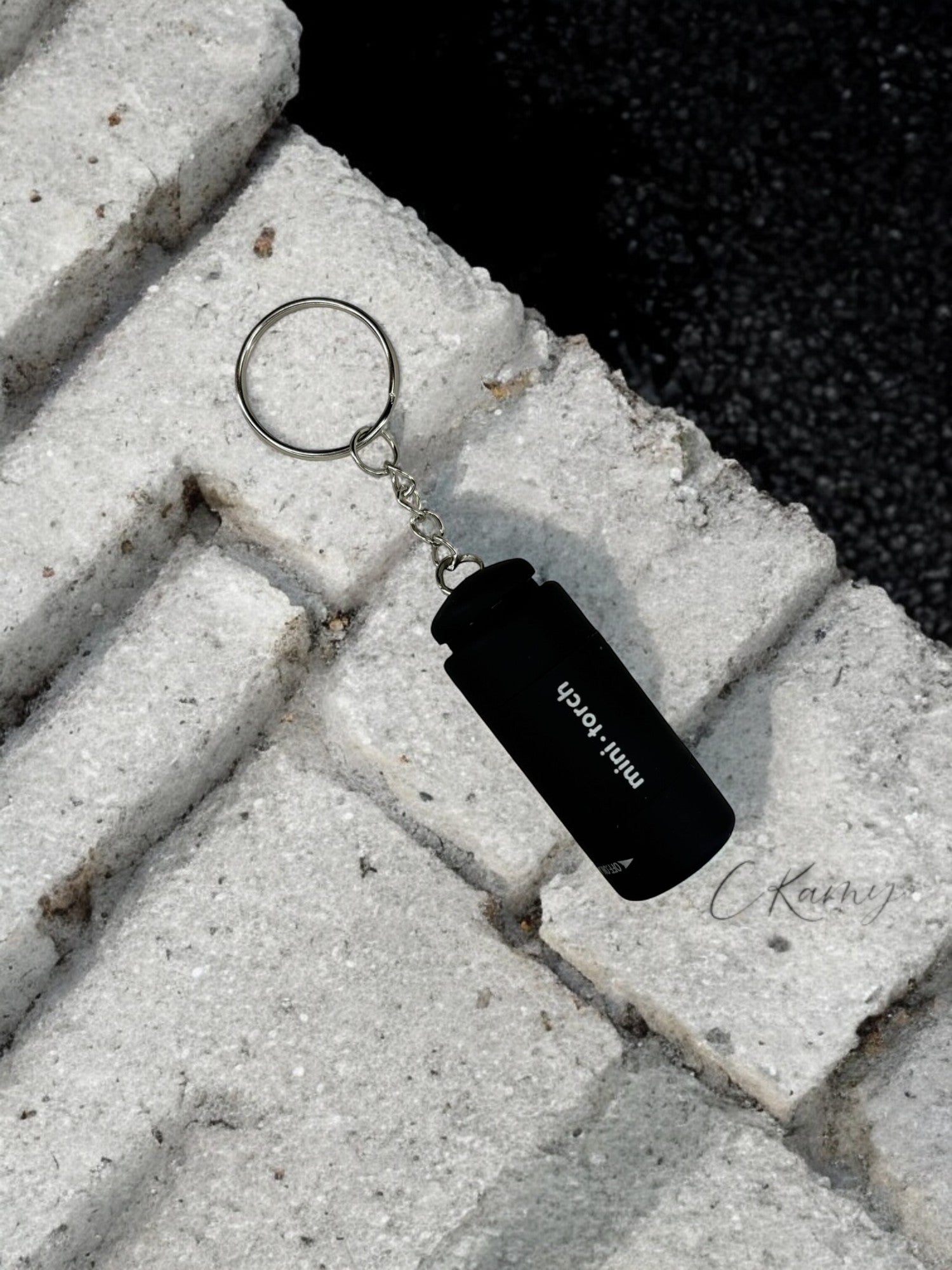 Porte clé lampe de poche noir