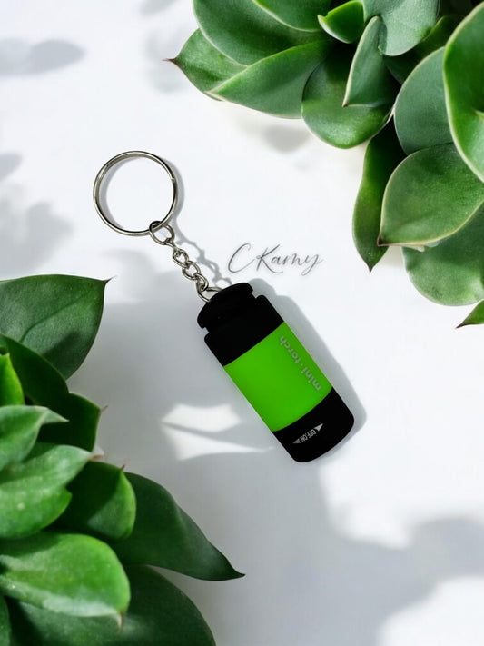 Porte clé lampe de poche vert