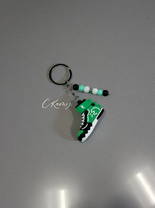 Porte clé personnalisé basket haute vert
