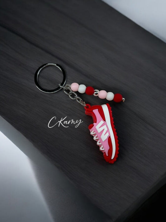 Porte clé personnalisé basket rouge rose