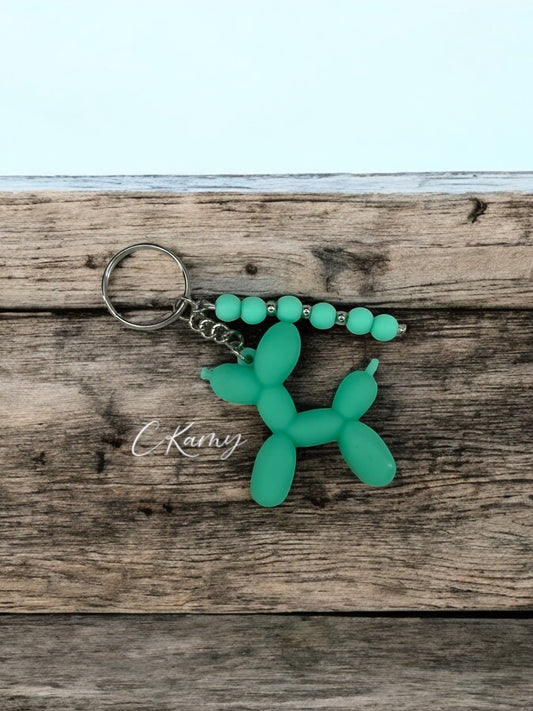 Porte clé personnalisé chien ballon vert