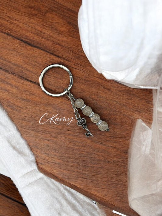 Porte clé personnalisé clé ancienne beige