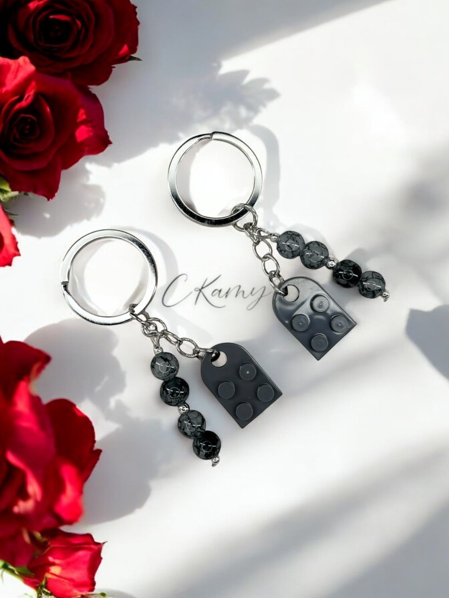Porte clé personnalisé coeur lego gris foncé